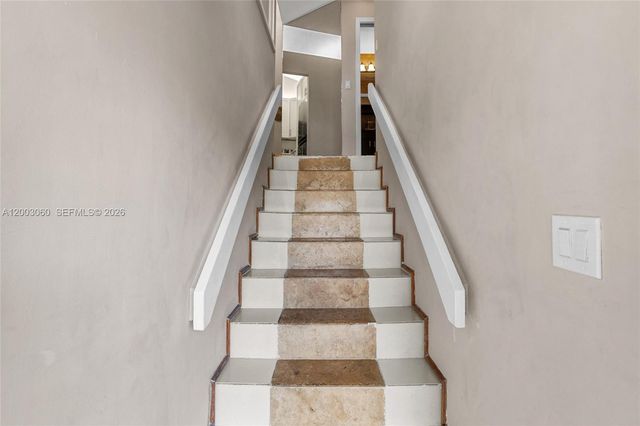 906 Republic Ct, Deerfield Beach, FL 33442