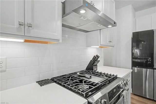 118 Oxford RN, Poquoson, VA 23662