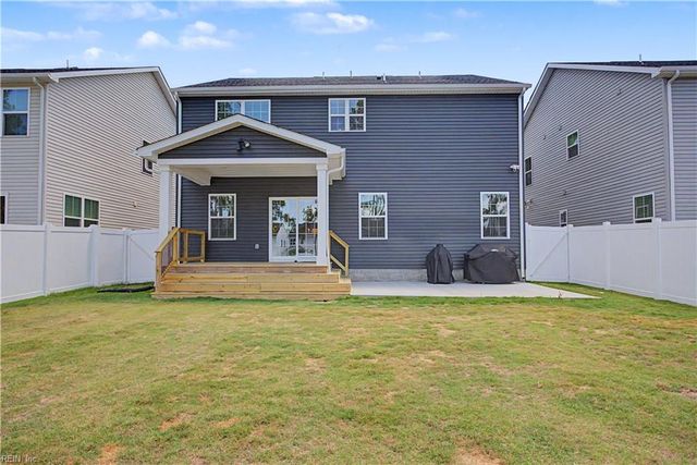 118 Oxford RN, Poquoson, VA 23662