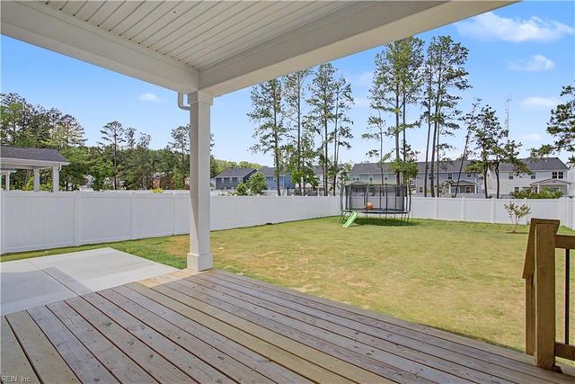 118 Oxford RN, Poquoson, VA 23662
