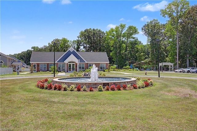 118 Oxford RN, Poquoson, VA 23662