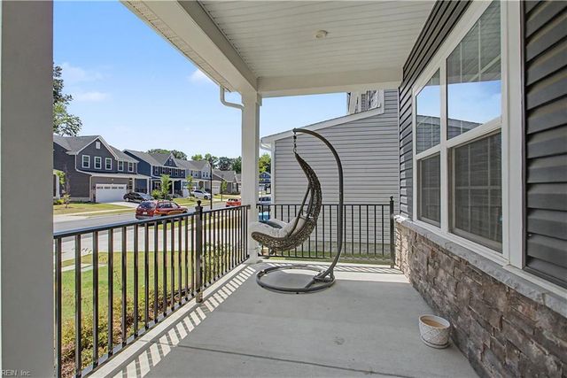 118 Oxford RN, Poquoson, VA 23662