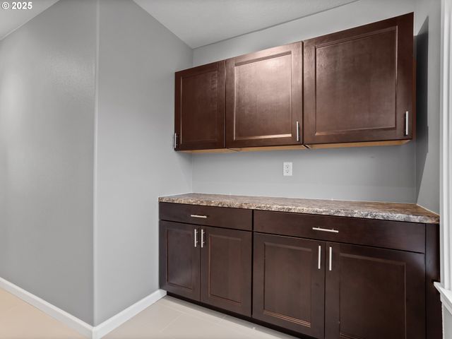 310 Sw MT ADAMS St, Mc Minnville, OR 97128