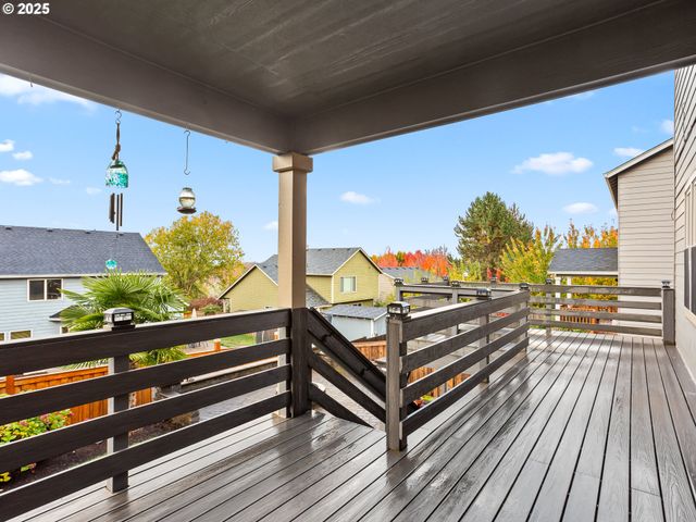 310 Sw MT ADAMS St, Mc Minnville, OR 97128