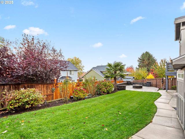 310 Sw MT ADAMS St, Mc Minnville, OR 97128