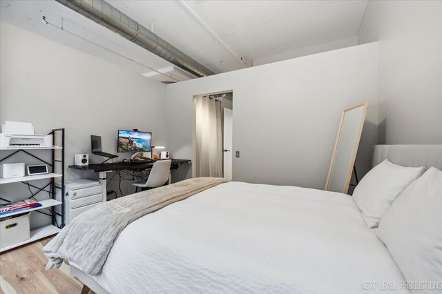 130 S Canal Street 210, Chicago, IL 60606