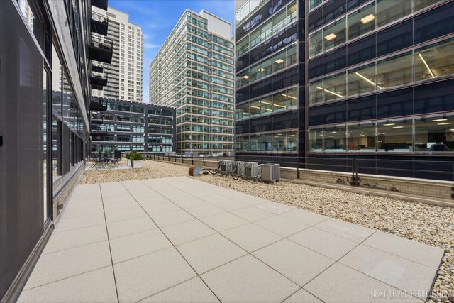 130 S Canal Street 210, Chicago, IL 60606