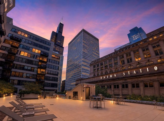 130 S Canal Street 210, Chicago, IL 60606