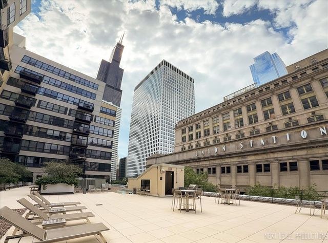 130 S Canal Street 210, Chicago, IL 60606