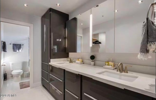 7021 E EARLL Drive 117, Scottsdale, AZ 85251