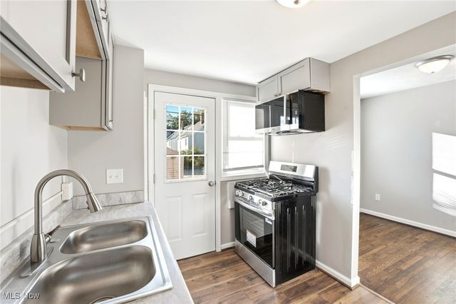 4444 Roadoan Road, Brooklyn, OH 44144