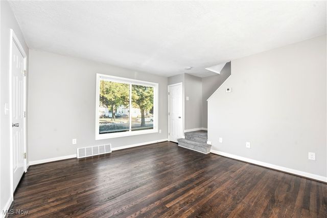 4444 Roadoan Road, Brooklyn, OH 44144