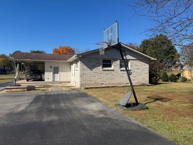 1101 Hazelwood Dr, Smyrna, TN 37167