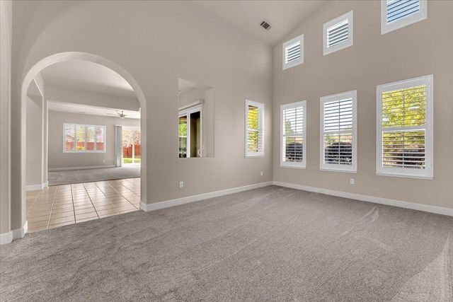 607 Woodacre Drive, Redding, CA 96002