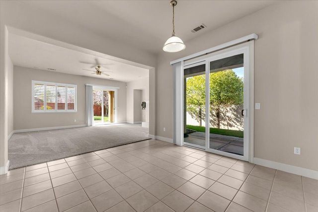 607 Woodacre Drive, Redding, CA 96002