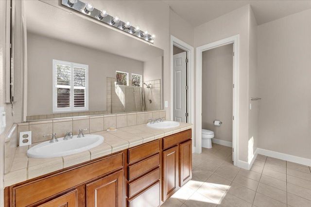 607 Woodacre Drive, Redding, CA 96002