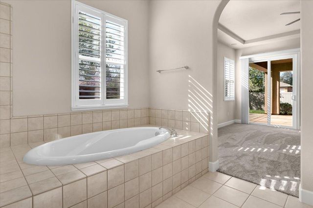 607 Woodacre Drive, Redding, CA 96002