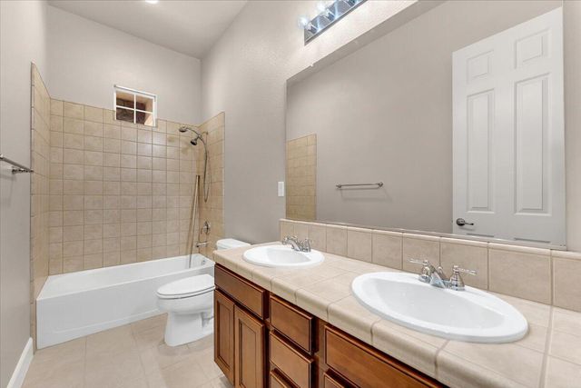 607 Woodacre Drive, Redding, CA 96002