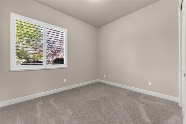 607 Woodacre Drive, Redding, CA 96002