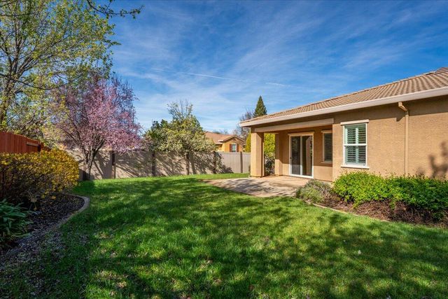 607 Woodacre Drive, Redding, CA 96002