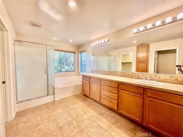 334 N Placer Privado, Ontario, CA 91764