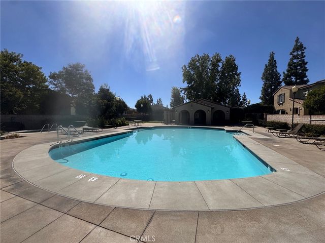 334 N Placer Privado, Ontario, CA 91764