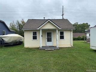 108 W Brooklyn Avenue, Pontiac, MI 48340