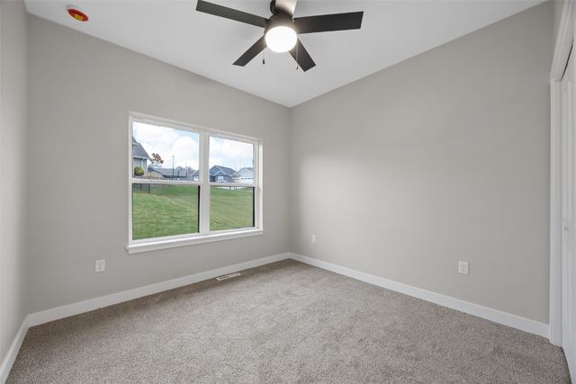 1609 38th Street SE, Cedar Rapids, IA 52403