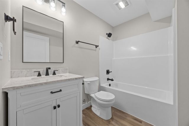 1609 38th Street SE, Cedar Rapids, IA 52403