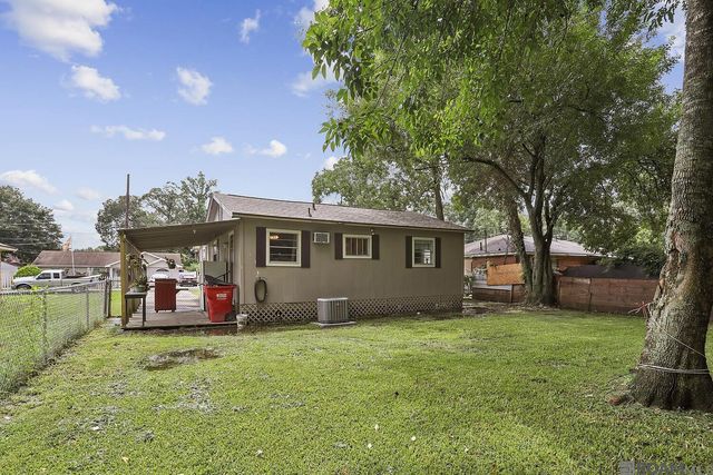 13467 Bayou Oak St, Gonzales, LA 70737