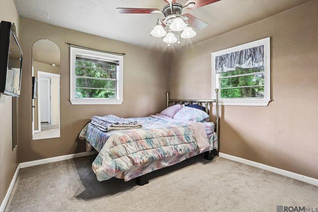 13467 Bayou Oak St, Gonzales, LA 70737