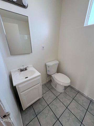 1165 E 42nd Place 1165, Los Angeles, CA 90011