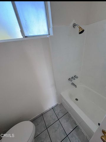 1165 E 42nd Place 1165, Los Angeles, CA 90011