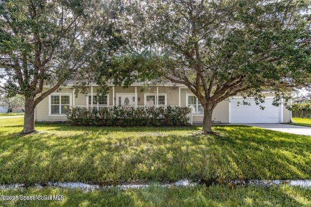 195 Benchor Road NW, Palm Bay, FL 32907