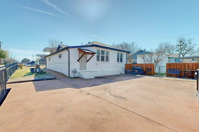 3101 Ouida Avenue, Dallas, TX 75211