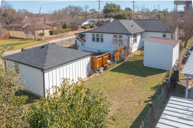 3101 Ouida Avenue, Dallas, TX 75211