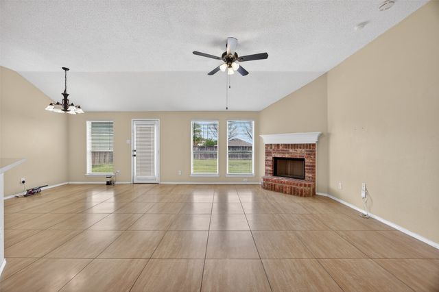 1507 Powder Horn Lane, Arlington, TX 76018