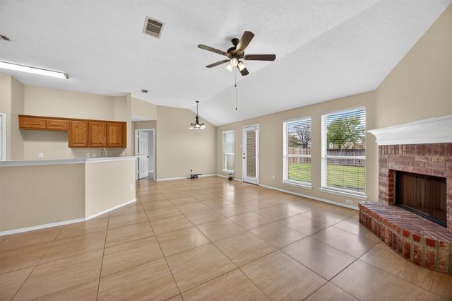 1507 Powder Horn Lane, Arlington, TX 76018