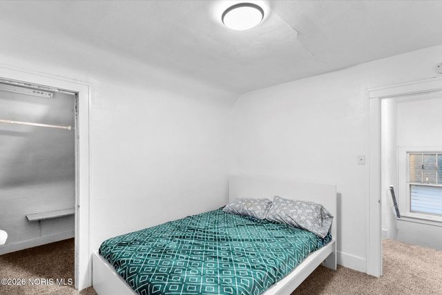 1805 Oakwood Avenue, Toledo, OH 43607