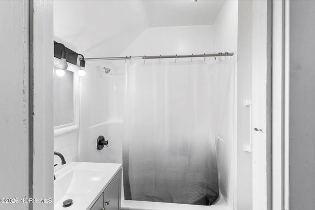 1805 Oakwood Avenue, Toledo, OH 43607