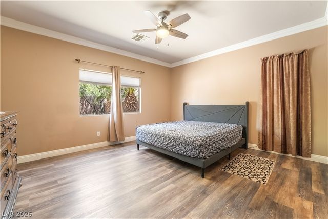 5910 Terra Grande Avenue, Las Vegas, NV 89122