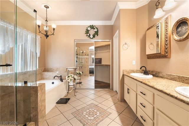 5910 Terra Grande Avenue, Las Vegas, NV 89122