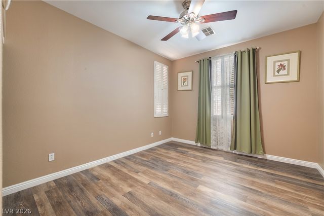 5910 Terra Grande Avenue, Las Vegas, NV 89122