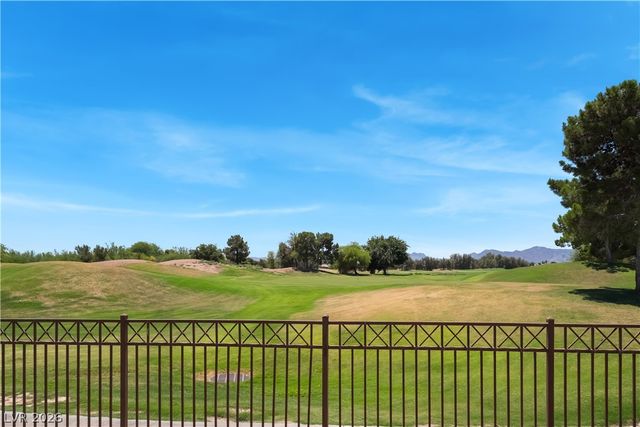 5910 Terra Grande Avenue, Las Vegas, NV 89122