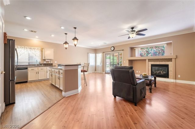 5910 Terra Grande Avenue, Las Vegas, NV 89122