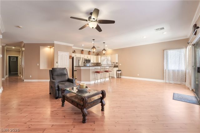5910 Terra Grande Avenue, Las Vegas, NV 89122