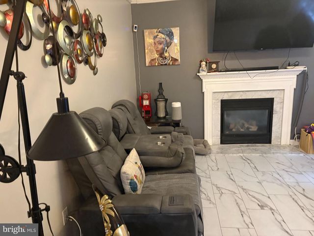 1701 GOULD DR, District Heights, MD 20747