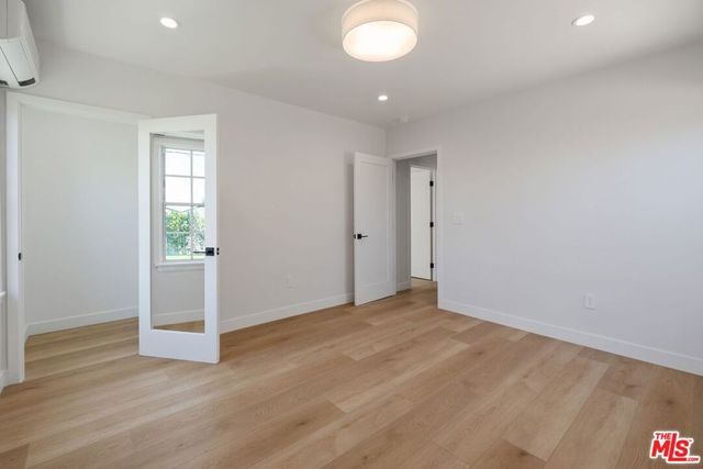 9470 S Harvard Boulevard, Los Angeles, CA 90047
