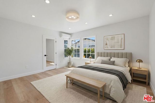 9470 S Harvard Boulevard, Los Angeles, CA 90047