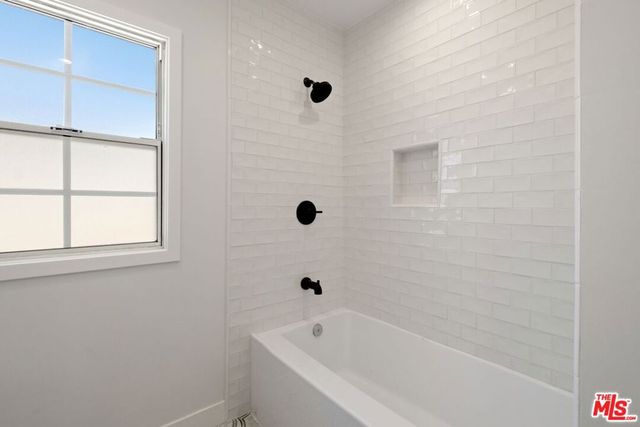 9470 S Harvard Boulevard, Los Angeles, CA 90047
